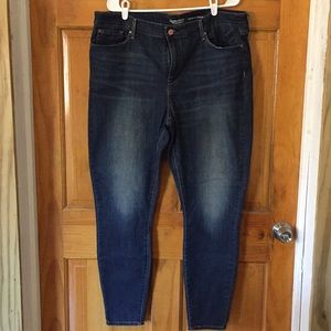 Levi’s Signature Modern Skinny Jean  size 20 Plus